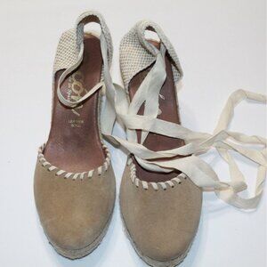 Picon Handmade in Spain Tan Suede Ribbon Stitching Wedge Sz 9